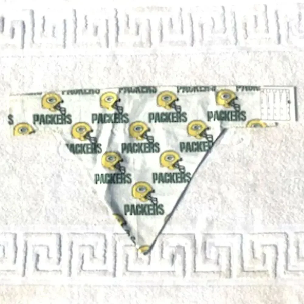 Size: XL Dog Bandana . Green Bay Packers . New